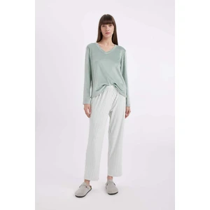 Fall in Love Regular Fit V Yaka Uzun Kollu Basic Düz Velur Üst Çizgili Beli Lastikli Alt A6205AX24AU