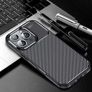 Apple iPhone 16 Pro Max Uyumlu 3D Kamera Korumalı Karbon Silikon Leke Tutmaz Darbe Emici Kılıf