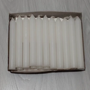 Klasik Beyaz Mum 20 Adet Naturel Kokusuz Uzun Şamdan Mumu Çapı 1,5cm Uzunluğu 13 cm 20ADET Fiyatıdır