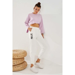 Tommy Life Ekru Yazı Nakışlı Rahat Form Lastik Paça Kadın Eşofman Alt - 94571