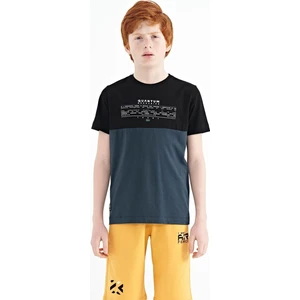 Tommy Life Orman Yeşili Yazı Baskılı Renk Bloklu Standart Kalıp O Yaka Erkek Çocuk T-Shirt - 11134