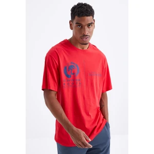 Tommy Life Kırmızı Minimal Baskılı O Yaka Erkek Oversize T-Shirt  - 88096