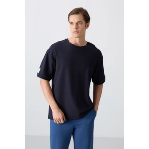Tommy Life Lacivert Pamuklu Kalın Yüzeyi Dokulu Oversize Fit Basic Erkek T-Shirt - 88339