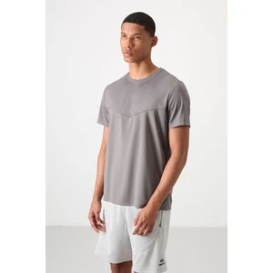 Tommy Life Koyu Gri Polyester Nefes Alan Dokulu İnce Esnek Standart Fit Erkek Performans T-Shirt - 88391