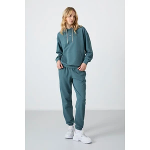 Tommy Life Tommy Life  Orman Yeşili Kapüşonlu Kanguru Cep Oversize Lastik Paça Kadın Eşofman Takımı - 95288