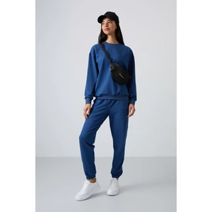 Tommy Life Tommy Life  Parlament O Yaka Oversize Lastik Paça Kadın Eşofman Takım - 95287