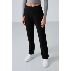 Tommy Life Tommy Life  Siyah Kadın Yüksek Bel Cepli Slim Fit Klasik Paça Eşofman Alt - 94185