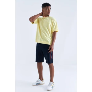Tommy Life Tommy Life  Lacivert-Kırmızı Erkek Yan Şeritli Standart Kalıp Şort-81148