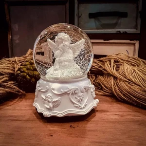 Beyaz Melek Büyük Boy Müzikli Kar Küresi