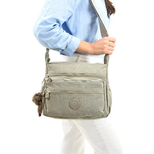 Klinkır Omuz Çantası Çapraz Askılı Postacı Çanta Çok Cepli Günlük Kullanıma Uygun 30*23 cm