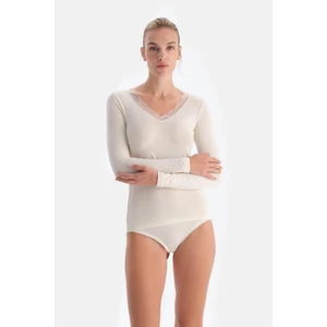 Ekru 5015KC Modal Kaşmir Dantel Detaylı V Yaka Uzun Kollu Bluz