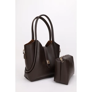 Kilit Detaylı Makyaj Çantalı Uzun Askılı Kadın El Omuz ve Çapraz Çanta