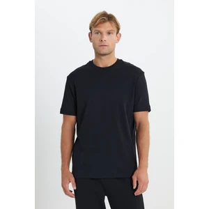 %100 Pamuk Modern Fit Normal Kesim Bisiklet Yaka Tişört