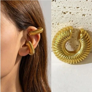 Bombeli Earcuff Geniş Halka Kıkırdak Küpesi Gold