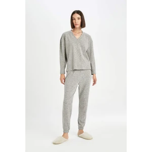Pijama Takım V Yaka Uzun Kollu Üst Beli Lastikli Alt-Fall in Love D6950AX24AU