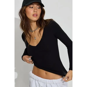 Siyah V Yaka Uzun Kollu Kaşkorse Body MG2192