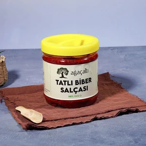 Ev Yapımı Tatlı Biber Salçası