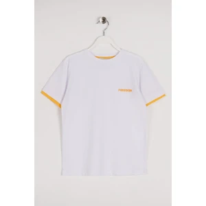 Bisiklet Yaka Kısa Kol Freedom Baskılı Beyaz Renk Erkek Çocuk Tshirt