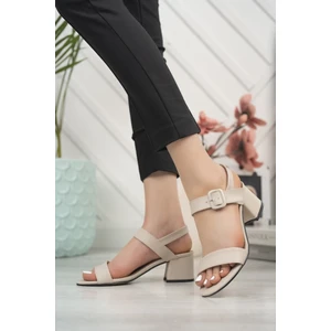 Gökkuşağı Kadın Yazlık Krem Soft Sandalet