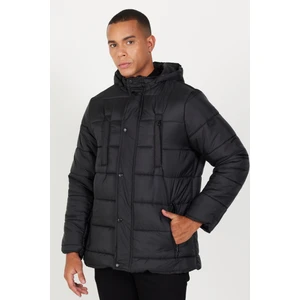 Altınyıldız Classics Erkek Siyah Standart Fit Normal Kesim Dik Yaka Dolgulu Outdoor Şişme Kaban Mont