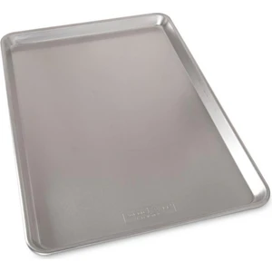 Nordic Ware Büyük Fırın Tepsisi  53 x 38 cm