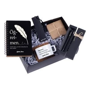 Kitaplı Hediye Öğretmenler Günü İçin Tasarlanmış Ahşap Defter ve Seramik Çay Kupası Hediye Seti