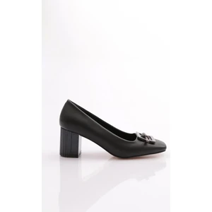 Dgn K111 Kadin Kare Tokali Simli Ip Detayli Topuklu Ayakkabi