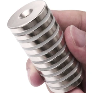Havşa Delikli Çok Güçlü Neodyum Mıknatıs Magnet D 30X5 mm D 10/d5.5 mm Delik Çapı