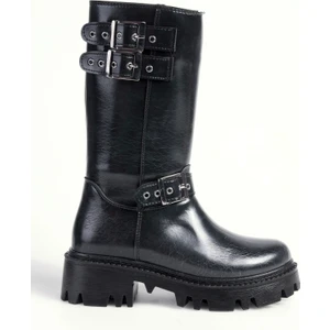 Siyah Kadın Bot Evıka