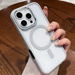 iPhone 16 Pro Max Kılıf Magsafe Özellikli Metal Kamera ve Tuş Tasarımlı Arkası Sararmaz Sert Şeffaf