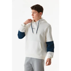 Yazı Baskılı Kanguru Cepli Kapüşonlu Sweatshirt