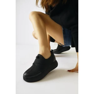 Fendii 02994 Bağcıksız Yüksek Taban Kadın Spor Ayakkabı