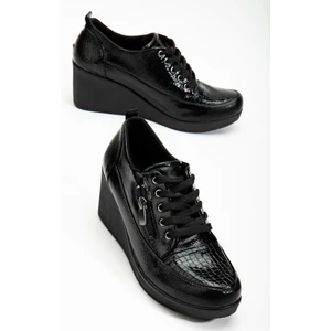 Kadın Dolgu Topuklu Ayakkabı Siyah Rugan Fermuarlı Bağcıklı