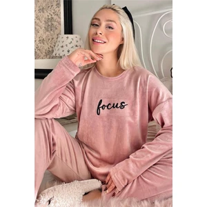 Pudra Focus Desenli Exclusive Kadife Kadın Pijama Takımı 