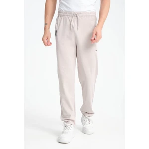 Erkek Gri Rahat Kesim Düz Paça Dalgıç Kumaş Etiket Detaylı Eşofman Altı