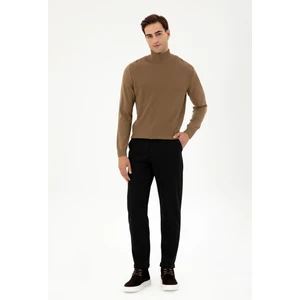 U.S. Polo Assn. Erkek Siyah Pantolon (Kanvas-Chino) 50297846-VR046