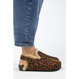 (Holly 2 Kürklü Leopar) Kadın Deri Kemerli Tokalı Sabo Taba Sandalet