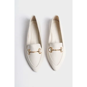 Capone Outfitters  Deri Sivri Burunlu Tokalı Kadın Babet