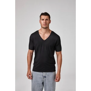 Erkek Kısa Kollu Derin V  Yaka T-Shirt