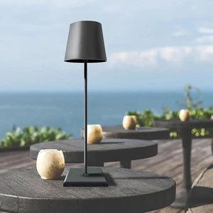 Uzm Light Cata Masa Lambası 3 Renk Gold Şarjlı Dimmerli 37X8MM (Istanbul) Kablosuz Masa Lambası - Iç ve Dış Mekan Lambası, Kısılabilir, Şarj Edilebilir