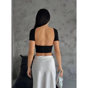 Sırtı Açık Bluz