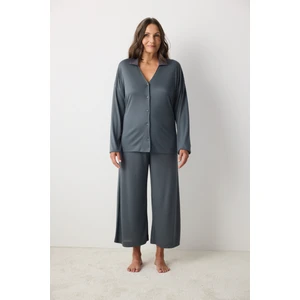 Aging Collagen Gri Gömlek Kapri Pijama Takımı