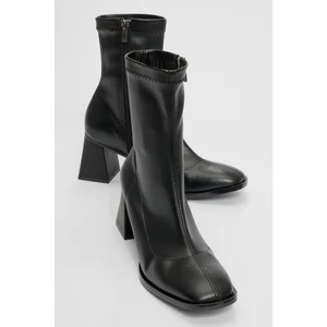 Plesa Siyah Kadın Kalın Topuklu Bot