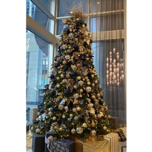 3 Metre (300 Cm) Yılbaşı Lüx Çam Ağacı Dal Sayısı: 1100 Metal Ayaklı Yılbaşı Ağacı Dev Yılbaşı Ağacı