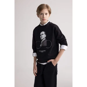 Erkek Çocuk Bisiklet Yaka Atatürk Baskılı Sweatshirt D8201A824WN