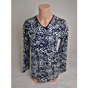 Kadın Lacivert Desenli V Yaka Uzun Kollu Yanları Yırtmaçlı Mevsimlik Süet Anne Penye Tişört Bluz