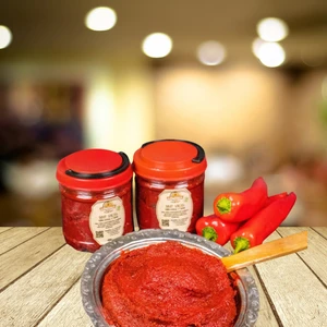 Yöresel Biber Salçası (Acı) 1,1 kg