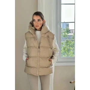 Kadın Rahat Uzun Boy Fermuar Detaylı Kapüşonlu Cepli Şişme Yelek