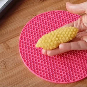 Silikon Nihale Petek Desenli Kalburabastı Kalıbı BT03