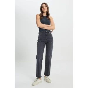 Straight Fit Düz Kesim Yüksek Bel Koyu Gri Esnek Mom Jean Kot Pantolon